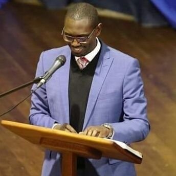 Servant of Jesus who is my LORD and my SAVIOUR / I am, because He is / Pastor / Revival Leader / Husband / Father / Risk Engineer / I Like Politics