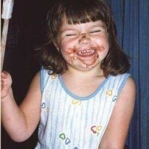 sarahmoffett10's profile picture. .