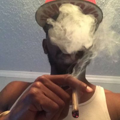 Fulltime paper chaser, cannabis connoissuer, hard working all around stand up dude. Get to dis $ get high my intentions... #TGOD #THC