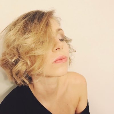 Millennial born in Eastern Europe. Film Producer and Cinephile. “If you wait until the last minute, it only takes a minute to do.”