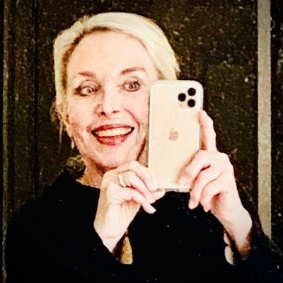 Doctor/Researcher, woman, funny, smart, alive! 🌹