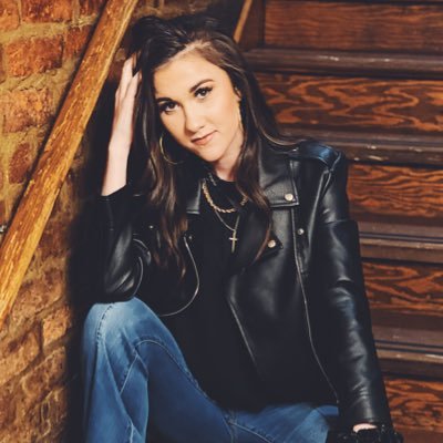 Cheyana_SueAnn's profile picture. Beauty begins the moment you decide to be yourself -coco Chanel. ❤️