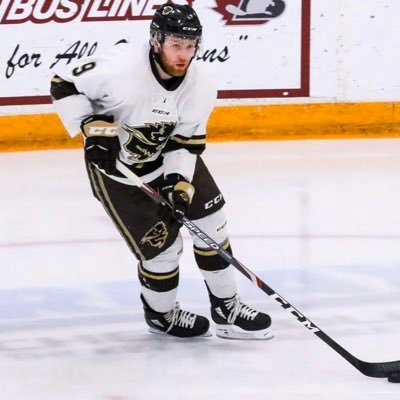 Dylan_Thiessen6's profile picture. University of Manitoba Bisons #9