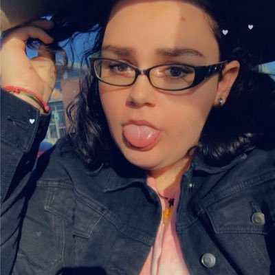 Just a teen trying to be a queen 👑 I’m taking donations for the broke hoe charity 🌟 Venmo: AddyBird