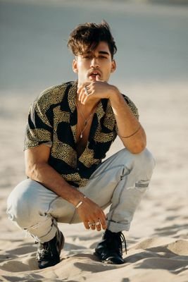 nikhilrajpoot__'s profile picture. follow everyone who like and retweet my tweet