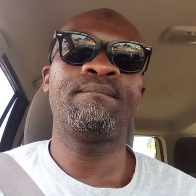 EtsuMazi's profile picture. Simplicity