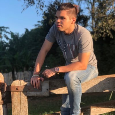 Santifern_'s profile picture. 