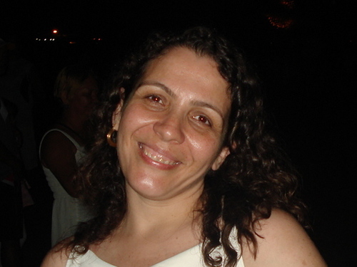 Sou filha, mãe, esposa, irmã, tia, sogra, amiga, aluna, professora, e o que mais a vida me permitir !!!