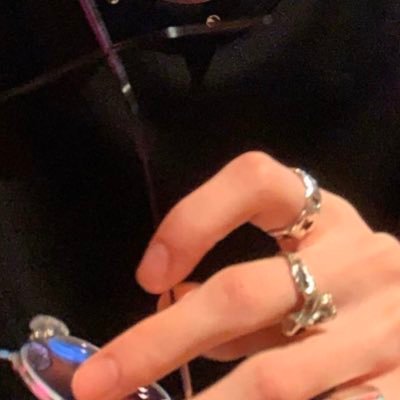 s02899936's profile picture. 