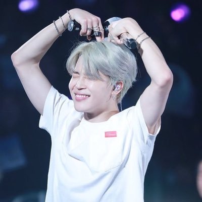 jiminyumyum's profile picture. 𝖨’𝗆 𝖠𝗋𝗆𝗒 | 𝖡𝖳𝖲 | 𝖩𝖨𝖬𝖨𝖭 | 𝖠𝖭𝖣 𝖤𝖳𝖢.