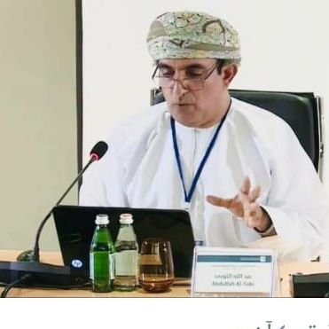 أستاذ مناهج وتدريس العلوم، ج الشرقية، رئيس تحرير، عضو ومحكم في عدة مجلات،
سابقا مدير عام بوزارة التعليم العالي، أكاديمي وعميد في عدة كليات، مهتم باللغة العربية