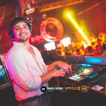 • Dj/Animador • Hincha de Ford y del Millo • Pisciano
• Papá de Milo ❤️