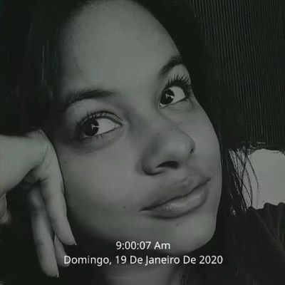 sou assim bem fora dos padrões e conceitos mesmo  VRAAAU