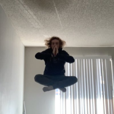 SethRhe's profile picture. ☁️⚡️