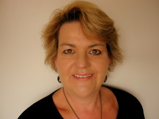 Madam Media aka Lee Cummins is the radio host for Coffee Chat and Megabyte Monday's on 88.3 Southern FM.  Catch a show from 9am -11am every Monday morning.