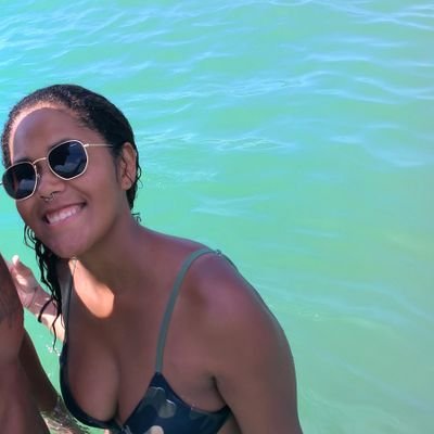 Amandamenlisi's profile picture. ✌🏼