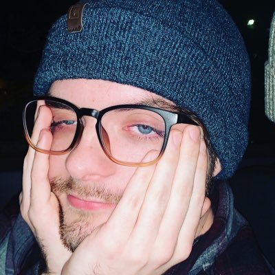 aaron_hollaway's profile picture. big strong prominent brow-line