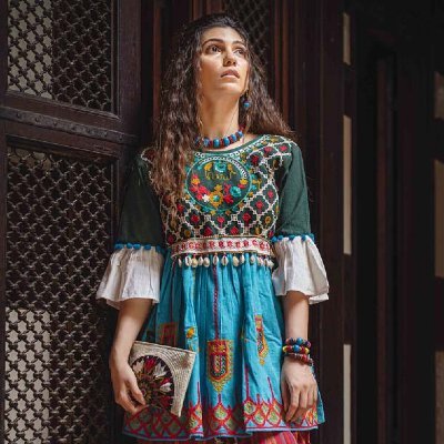 ShreejiCreates's profile picture. Sharing girls fashion trends from 🇮🇳 to 🇨🇦. Follow for tips, handmade designs, & where to get your clothes tailor in K-W Region.