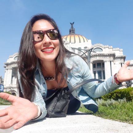 😎Hay canciones que no me dejan salir del coche 🎶🎵
👩🏿‍🔬Química de profesión, pensadora de corazón 🧠.💔Crossfitera suspendida
Namasté💚🍀