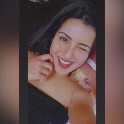 dasilva_larii09's profile picture. •18☀️
•🇵🇾-🇧🇷
•Insta: dasilva_larii