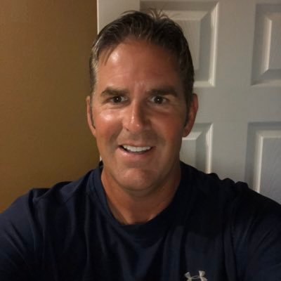 Dan52971023's profile picture. Proud father and husband.