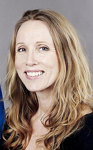 Reporter på SVT Aktuellt - SVT Agenda 2016-2023, SVT-Nyheter 2014-2016, SR 1993-2014. RT för spridning.