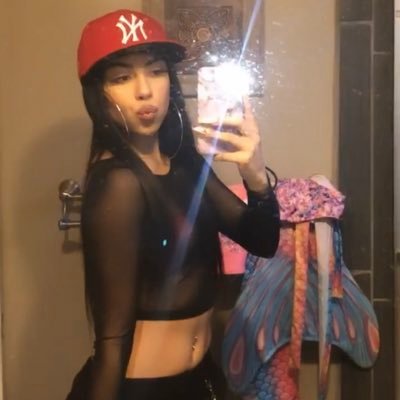 breannamarieee1's profile picture. new twitta