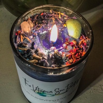 Reiki Master ✨ Creator ✨ Crystal & Herb Healing Candles