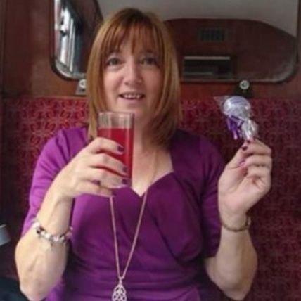 jannyytee's profile picture. Love my family & enjoy a laugh. Proud Mum of two.💜 🧡
A.R.K. Act of Random Kindness.    Be Kind