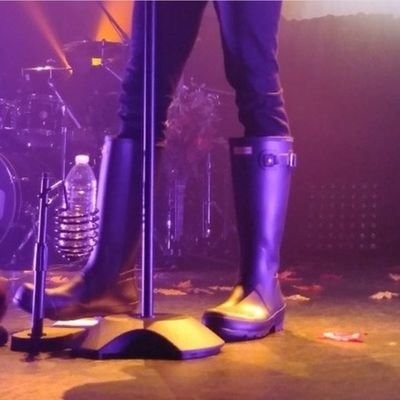 ~Just a man and his boots~
And a girl with too much time on her hands 😂
All love 💕