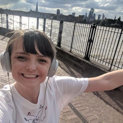 Sarah_Blakemore's profile picture. Running the London Marathon for Diabetes UK in memory of my partner Callum 💙🧡#TeamCallum
#ZahasBoots