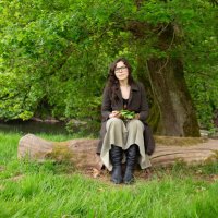 Hanna Varga (@walkinglantern) 's Twitter Profile