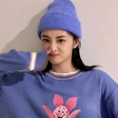#周洁琼 pictures 🦋 (was @/kyulkyung_intl)