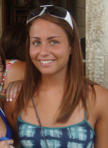 chelsreich's profile picture. As I learned on a train to Barcelona: que sea lo que sea