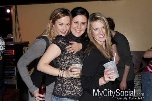 carlyrager's profile picture. 