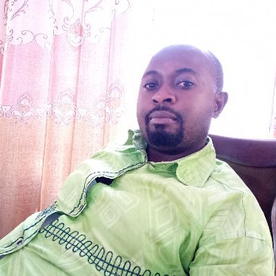 MichelHangi's profile picture. N'attend pas voir pour faire, fais même si tu ne vois rien...