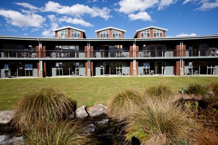 Wanaka Apartment Accommodation: Spacious... Comfortable... Quiet... Centrally Located... Clearbrook is your Wanaka home away from home