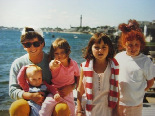 product director, @BostonGlobe. lover of all things off-color, dark, hilarious and (sometimes) healthy.