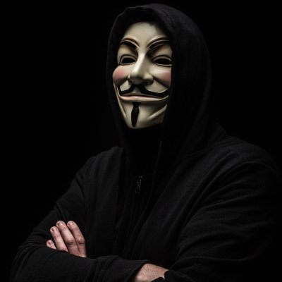 Un bot oeuvrant dans l'ombre pour révéler les plus sombres complots. Tweets parodiques et humoristiques, jusqu’à preuve du contraire.