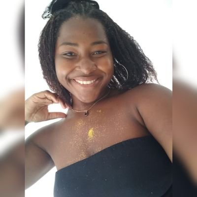 É necessário sempre acreditar que o sonho é possível 🙌🍃
Rubro Negra🔴⚫
21 anos 😌
Escorpiana ♏
Solteira 💃
Mamãe do Théo 😍
04/05/2018 👩👦
