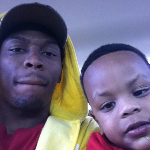 CalPrettyBoyV's profile picture. 