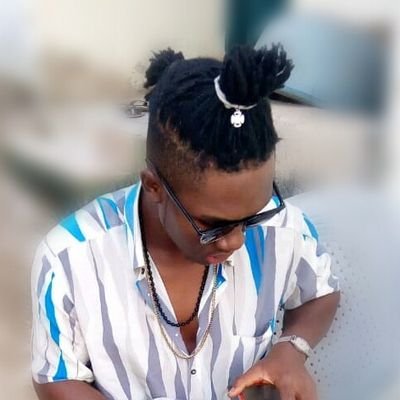 Artist
Songwriter
iam who I should emulate
I know what I like and like what I know..