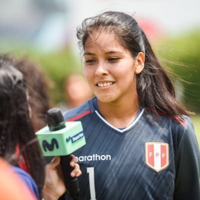 Futbolista peruana 🇵🇪 |  🧤| 24%