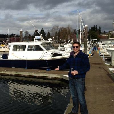 Helping people increase their income and grow wealth. Mariners fan.