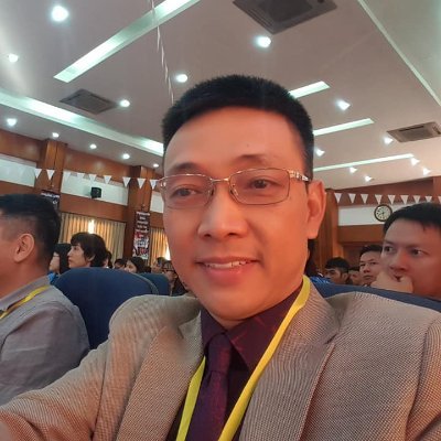 JianchenLing's profile picture. 虛假的指控摧毀了一個無辜的靈魂，就像謀殺總是找到人們的好視之境一樣糟糕，不是一個過錯的發現者，沒有凡人是完美的。