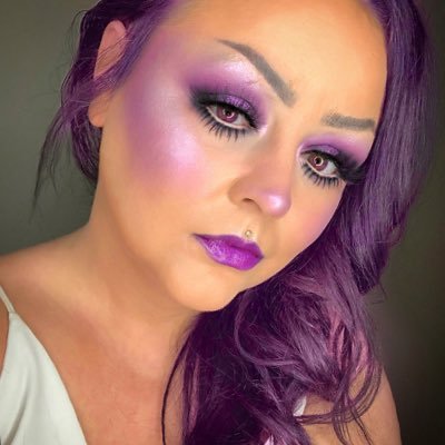 StefaniVee's profile picture. Makeup Addict • Skincare fanatic https://t.co/TpXzVwXRrq