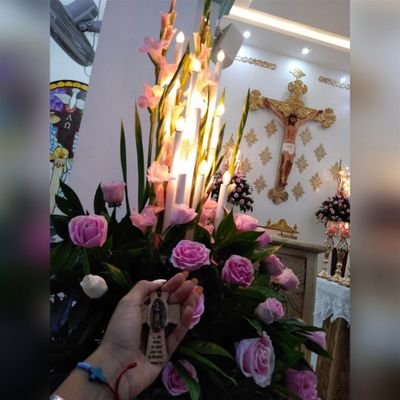 Pon tu tren de Aterrizaje en las manos de Dios.✈️

 Abogada ⚖️🦅