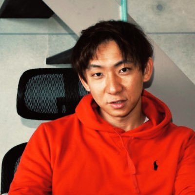 sho_mizushima_'s profile picture. 【株式会社　好きなことで生きていく　代表】漁師→佐川急便→代表取締役　サラリーマン辞めて1年で月収1500万円達成。ブログ・FX・ネットビジネスで稼ぐのが得意。稼いだお金は全部使って稼ぐ理由を常に持ち続けてる。自力で稼ぐ力が欲しい人に向けた情報を呟きます。けどTwitterはマジで🔰