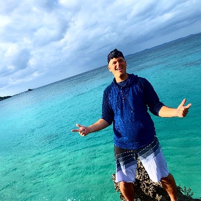 BearlyHere87's profile picture. 