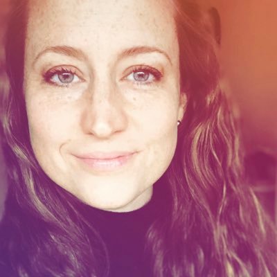 Terug in Twitter-kroeg | vaker op insta | ondernemer | prof hoolahooper | mom | wakker | 🌙 | memes en Gifs 🙌🏻 😘